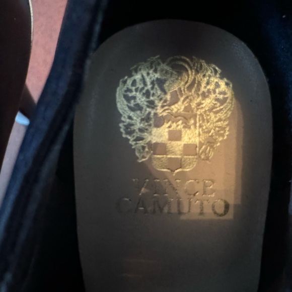 Elegant Black Ankle Boots - Picture 4 of 5